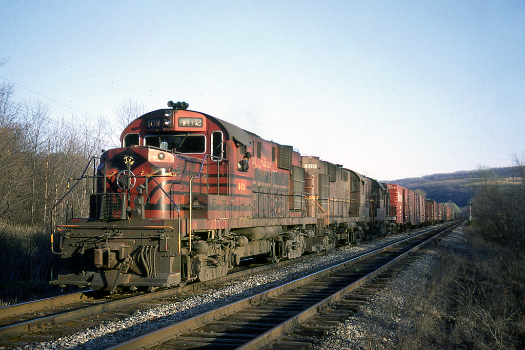 Lehigh Valley ALCO RS11 402 at Walnutport, PA - ARHS Digital Archive