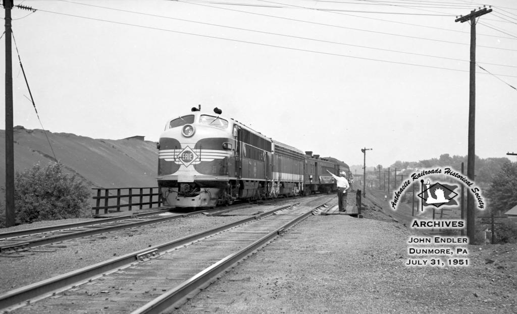 Erie EMD F3A 800 at Dunmore, PA - ARHS Digital Archive