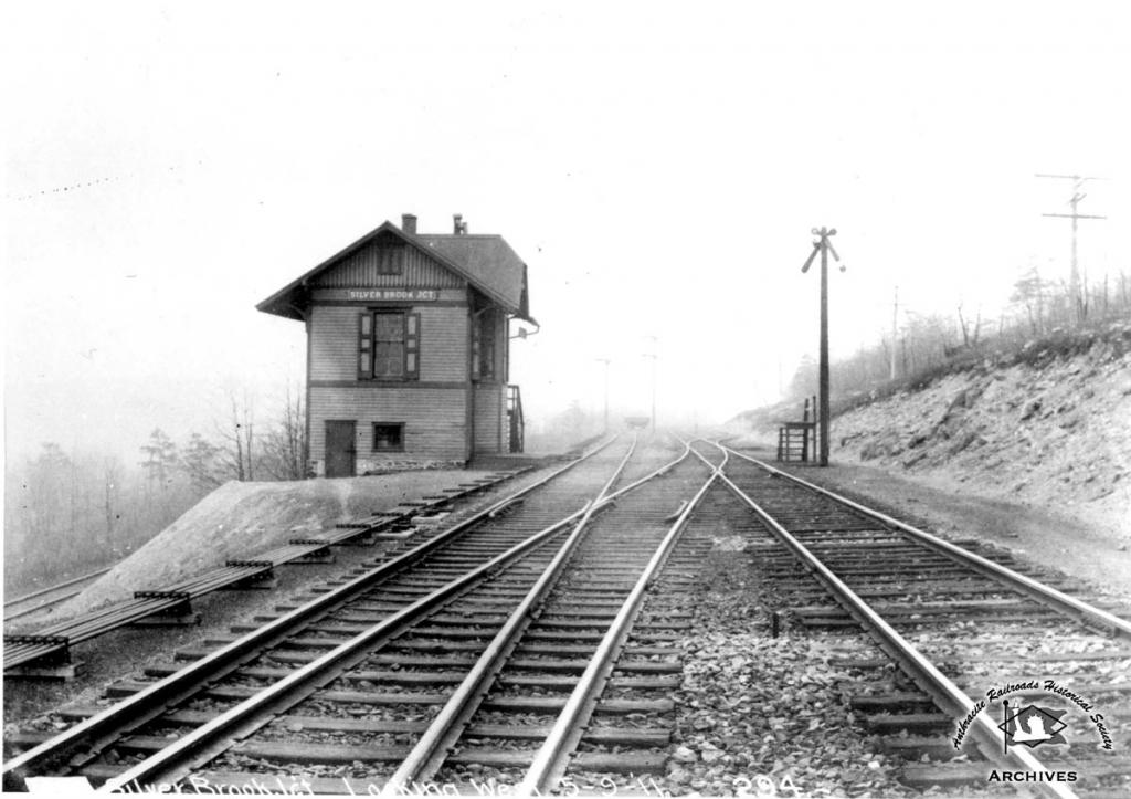 Lehigh Valley Station  at Silver Brook, PA - ARHS Digital Archive