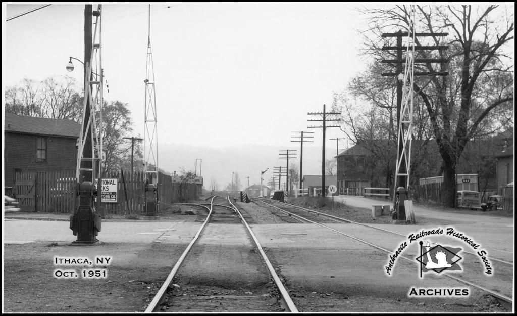 Lehigh Valley Signal  at Ithaca, NY - ARHS Digital Archive