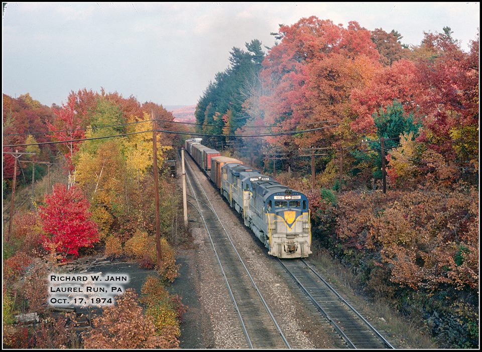 Delaware and Hudson ALCO C628 609 at Laurel Run, PA - ARHS Digital Archive