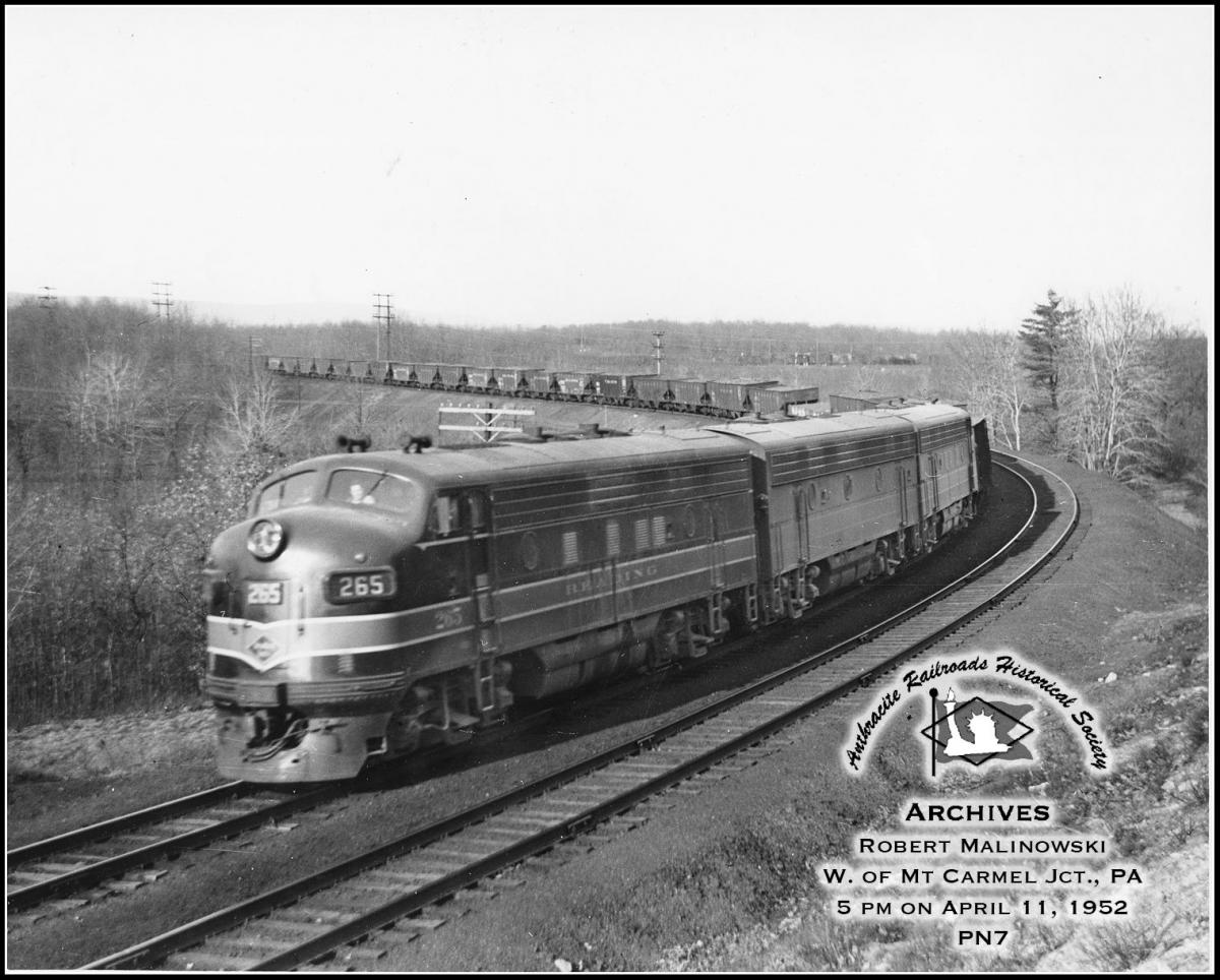 Reading EMD F3A 265 at Kulpmont, PA - ARHS Digital Archive