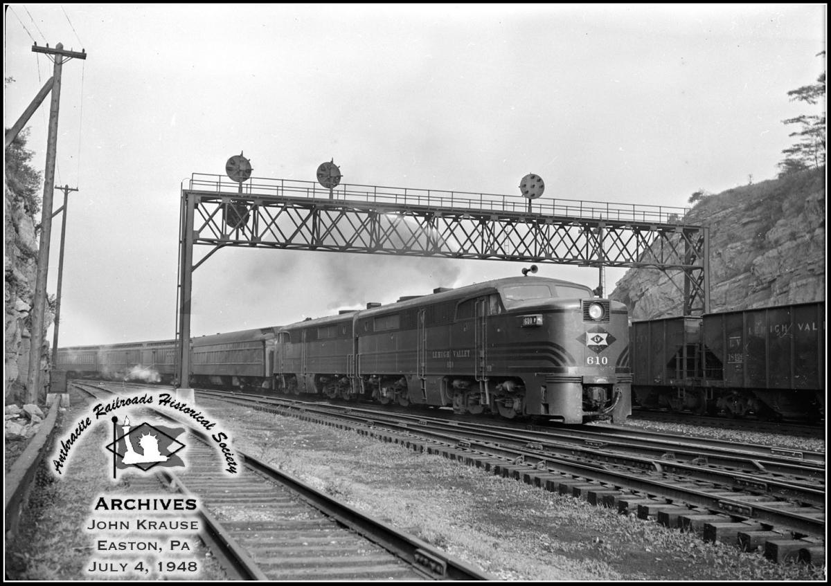 Lehigh Valley ALCO PA1 610 at Easton, PA - ARHS Digital Archive
