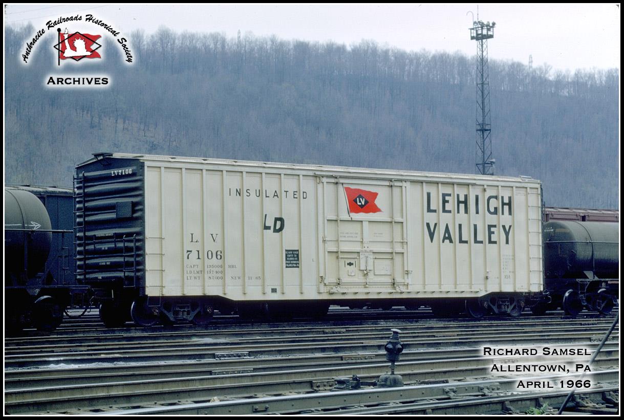 Lehigh Valley Box 7106 at Allentown, PA - ARHS Digital Archive