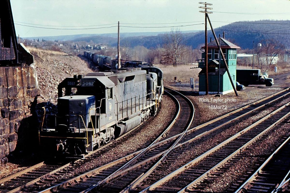 Central Railroad of New Jersey EMD SD40 3067 at Lehighton, PA - ARHS Digital Archive