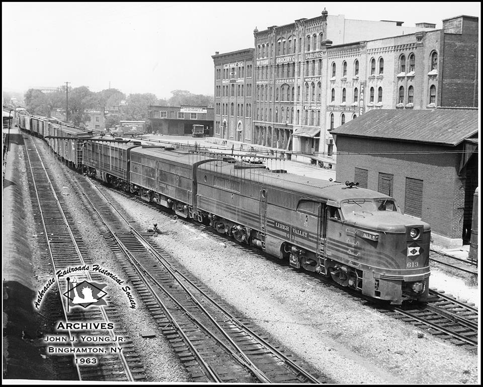 Lehigh Valley ALCO PA1 613 at Binghamton, NY - ARHS Digital Archive