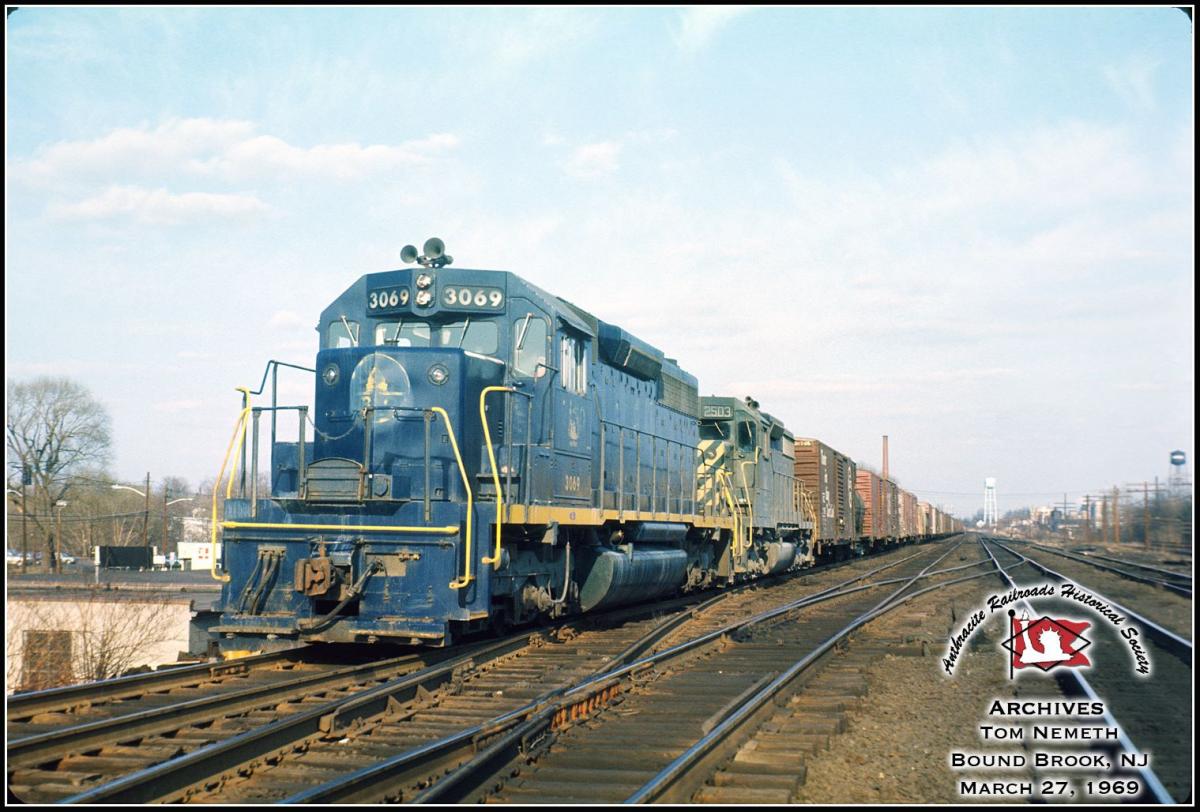 Central Railroad of New Jersey EMD SD40 3069 at Bound Brook, NJ - ARHS Digital Archive