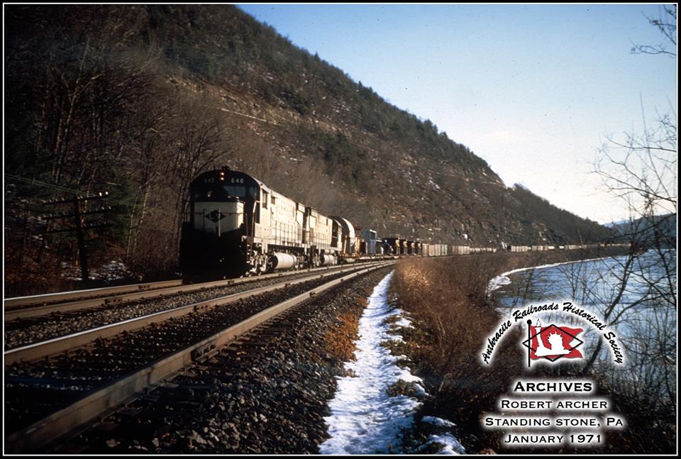 Lehigh Valley ALCO C628 640 at Standing Stone, PA - ARHS Digital Archive