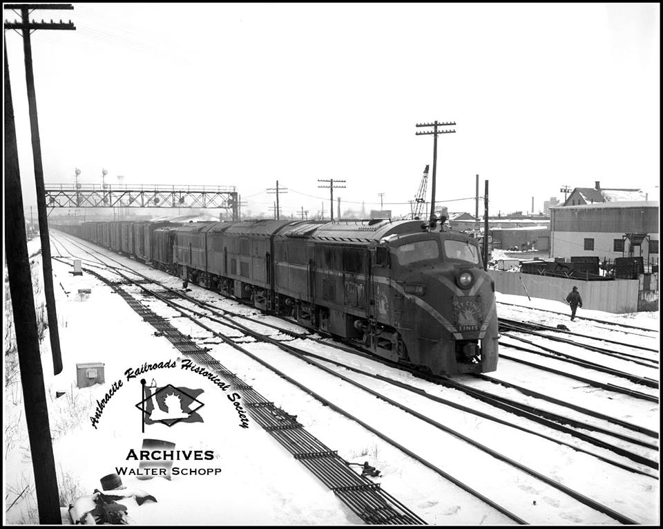 Central Railroad of New Jersey BLW DR 4-4-1500 74 at Elizabeth, NJ - ARHS Digital Archive