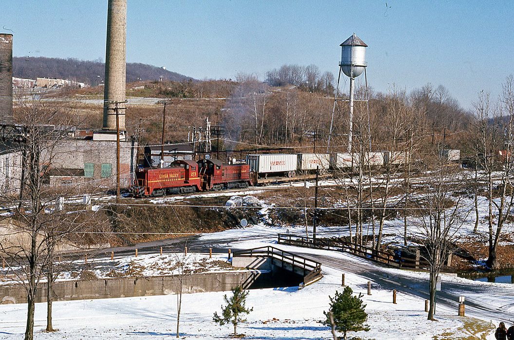 Lehigh Valley EMD SW8 273 at Allentown, PA - ARHS Digital Archive