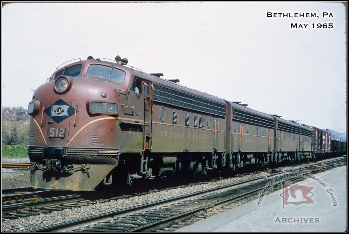 Lehigh Valley EMD F3A 512 at Bethlehem, PA - ARHS Digital Archive