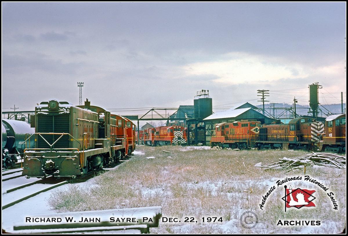 Lehigh Valley ALCO RS3 218 at Sayre, PA - ARHS Digital Archive