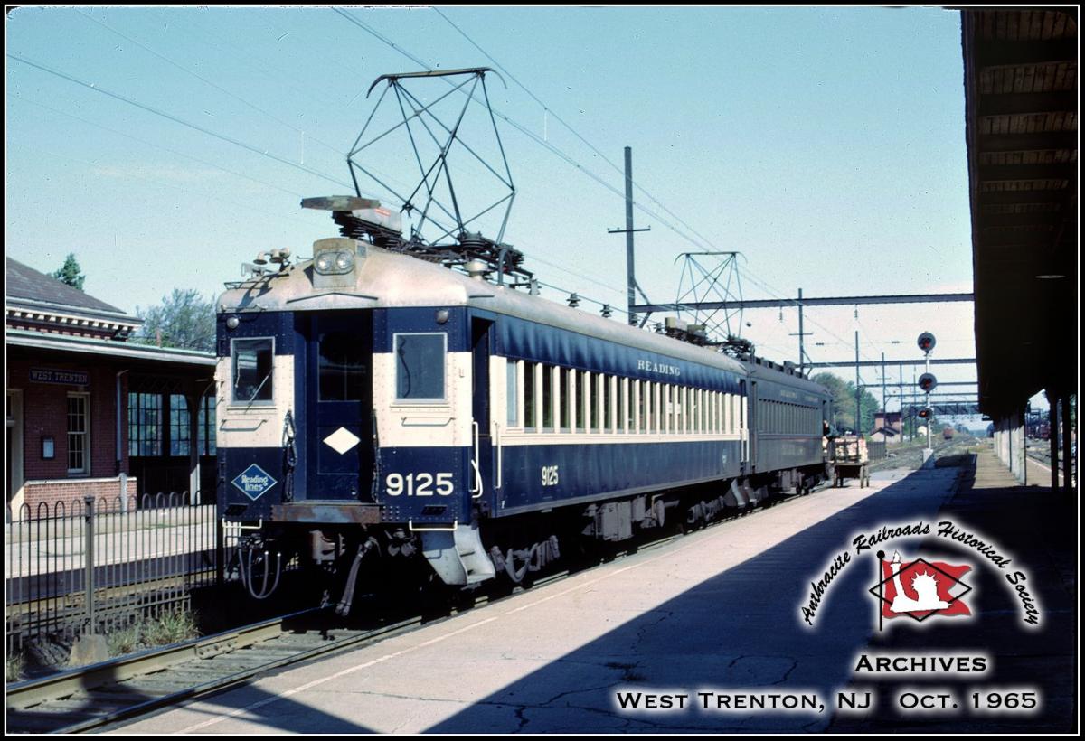 Reading Passenger 9125 at West Trenton, NJ - ARHS Digital Archive