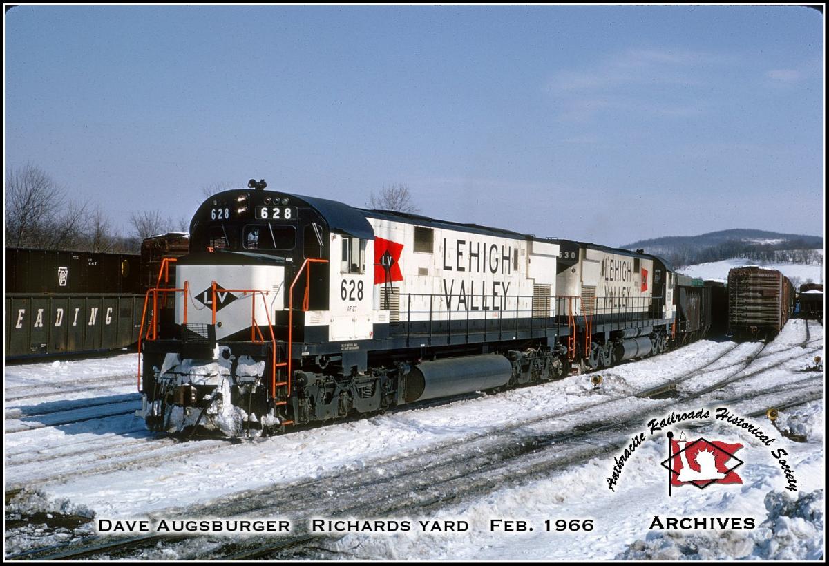 Lehigh Valley ALCO C628 628 at Williams Township, PA - ARHS Digital Archive