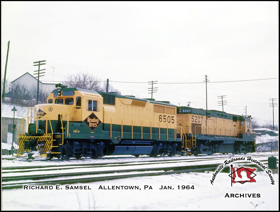 Reading EMD GP35 6505 at Allentown, PA - ARHS Digital Archive
