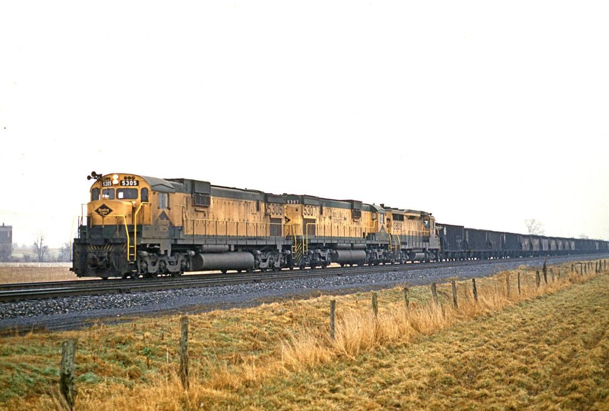 Reading ALCO C630 5305 at Unknown, US - ARHS Digital Archive