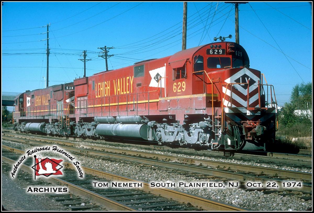 Lehigh Valley ALCO C628 629 at South Plainfield, NJ - ARHS Digital Archive