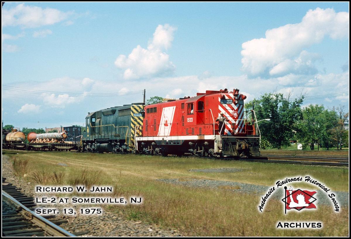 Central Railroad of New Jersey EMD GP7 1522 at Somerville, NJ - ARHS Digital Archive