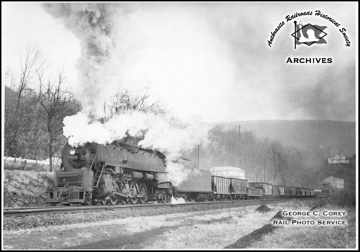 Reading RDG 4-8-4 T-1 2115 at Unknown, US - ARHS Digital Archive