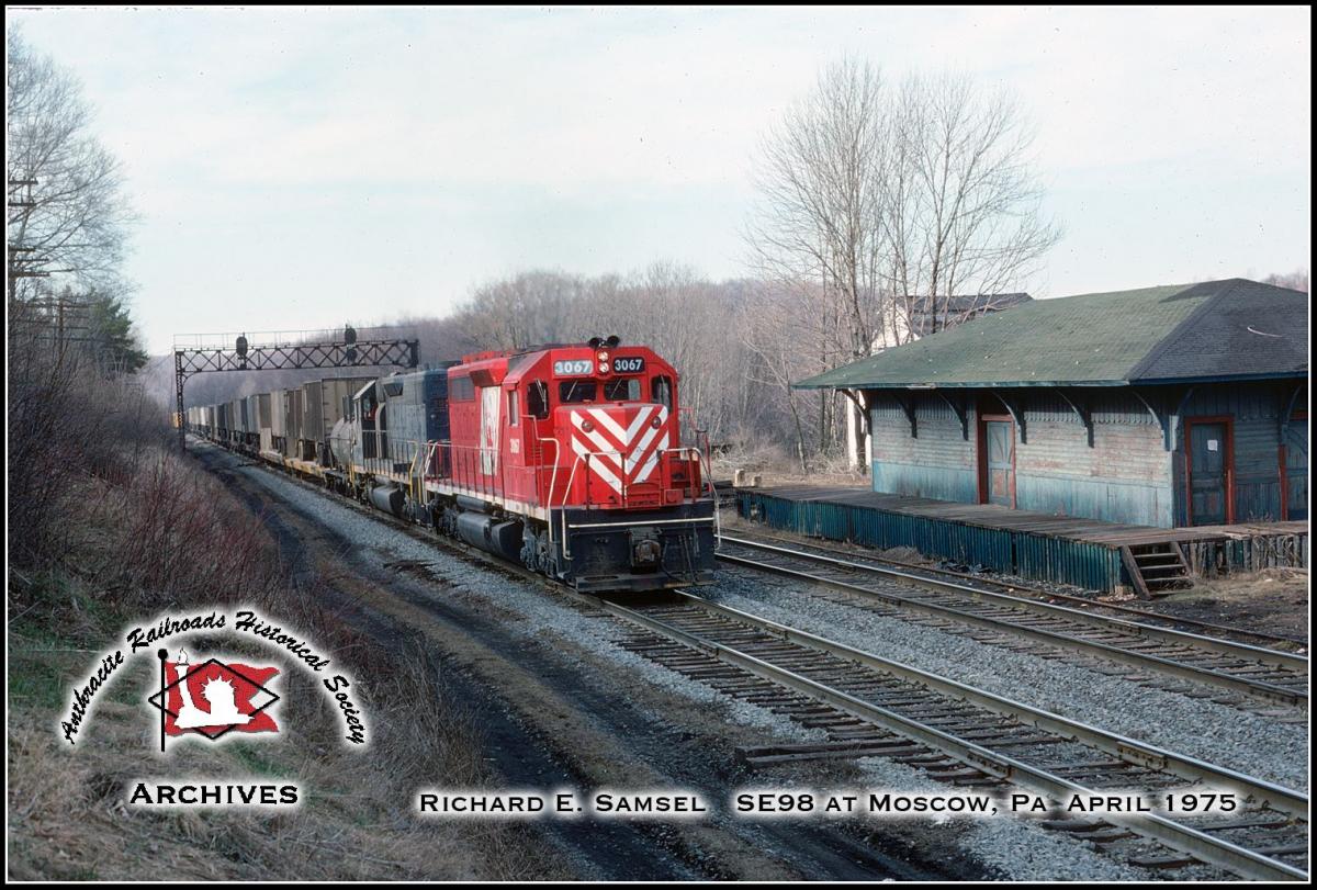 Central Railroad of New Jersey EMD SD40 3067 at Moscow, PA - ARHS Digital Archive