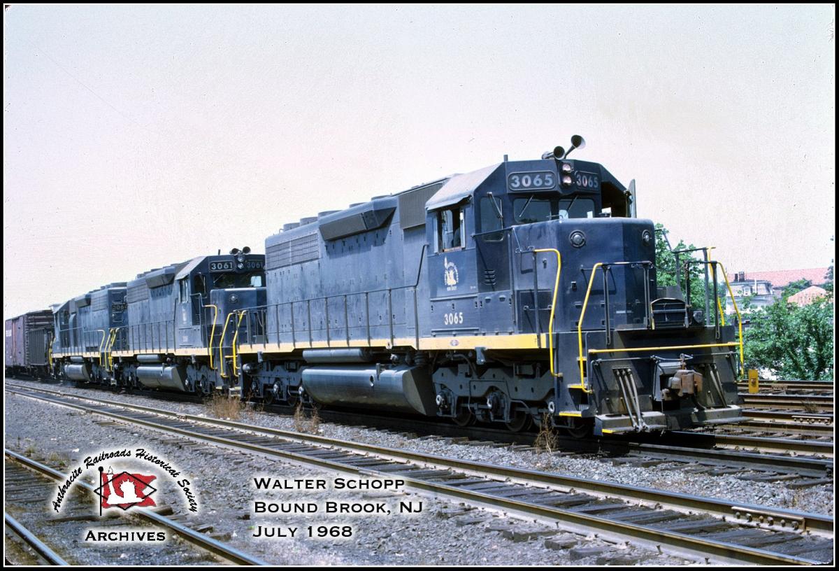 Central Railroad of New Jersey EMD SD40 3065 at Bound Brook, NJ - ARHS Digital Archive