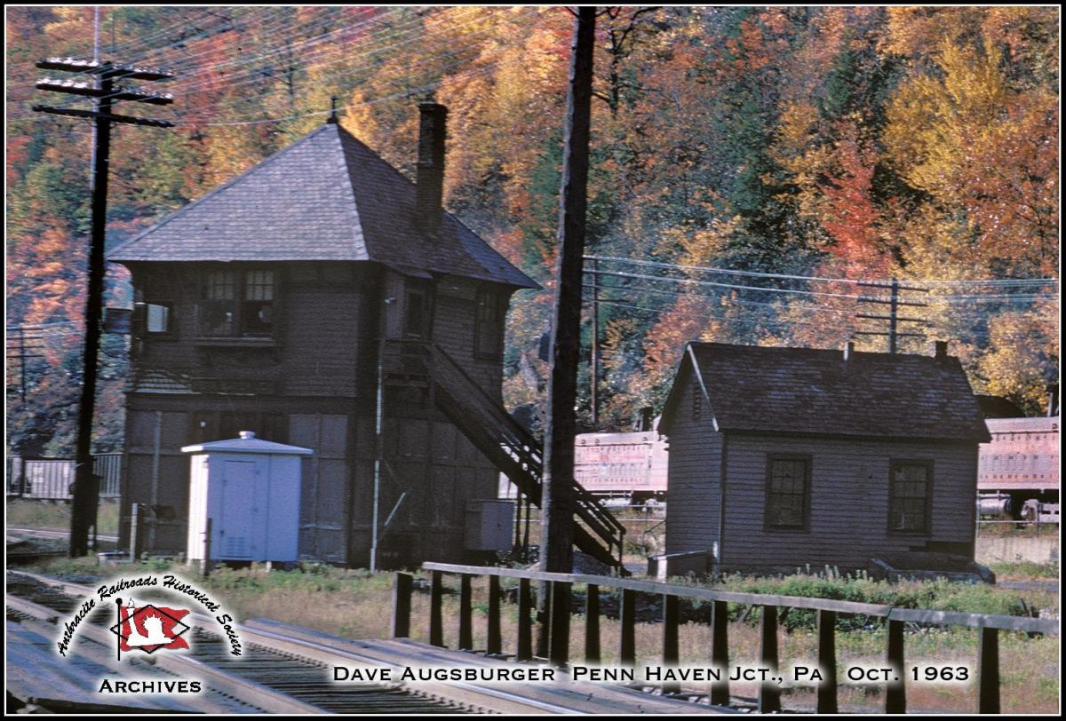 Lehigh Valley Tower  at Penn Haven Junction, PA - ARHS Digital Archive