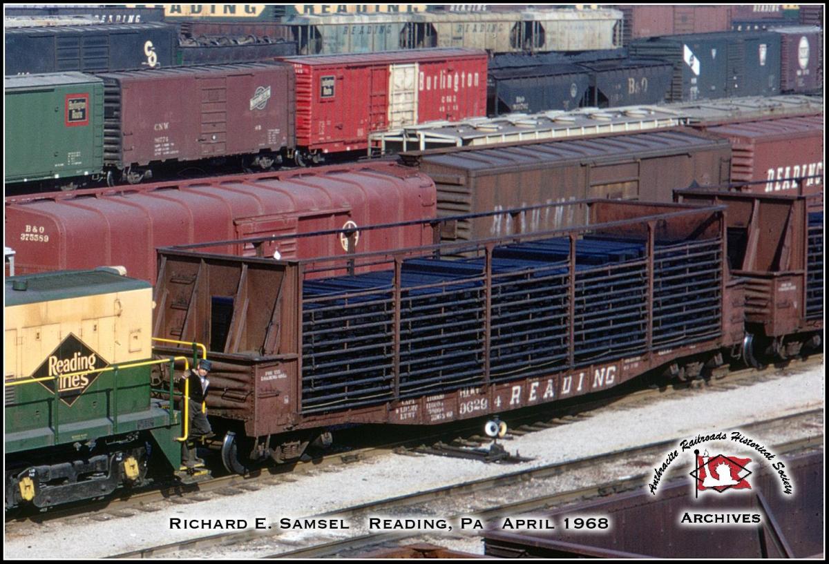 Reading Flat 96294 at Reading, PA - ARHS Digital Archive