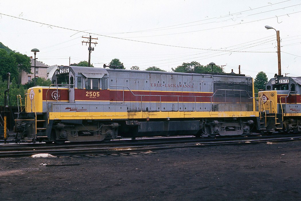 Erie Lackawanna GE U25B 2505 at Port Jervis, NY - ARHS Digital Archive