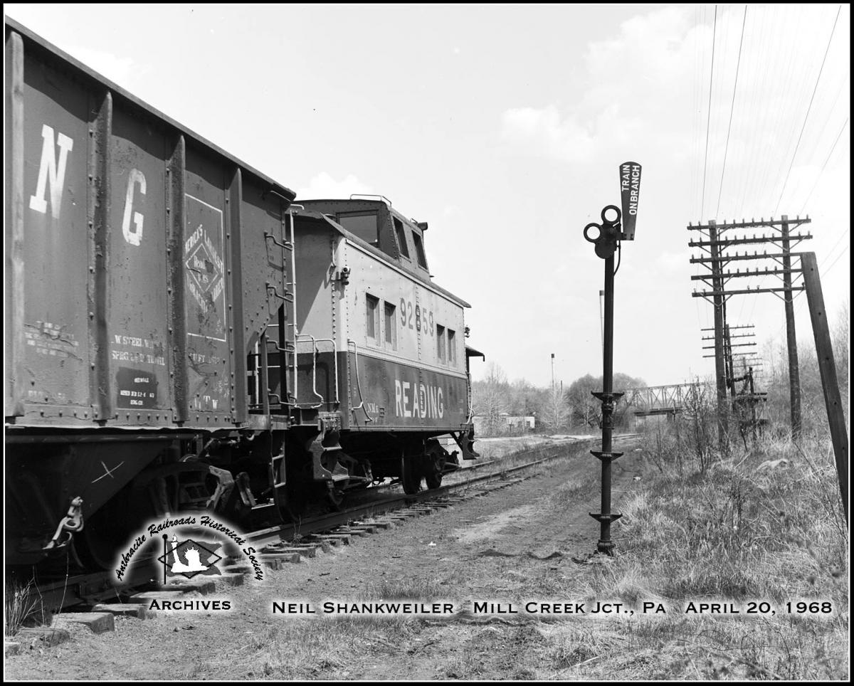Reading Caboose 92859 at Port Carbon, PA - ARHS Digital Archive