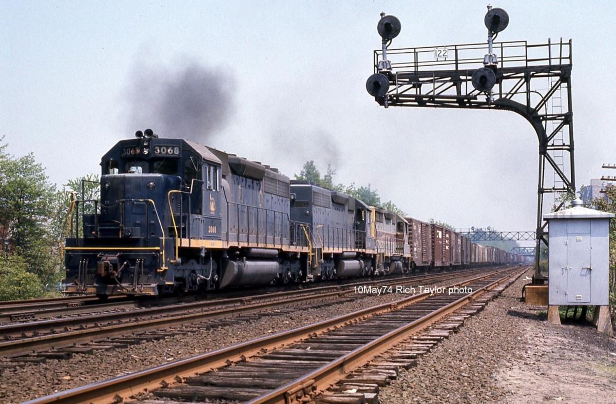 Central Railroad of New Jersey EMD SD40 3068 at Elizabeth, NJ - ARHS Digital Archive