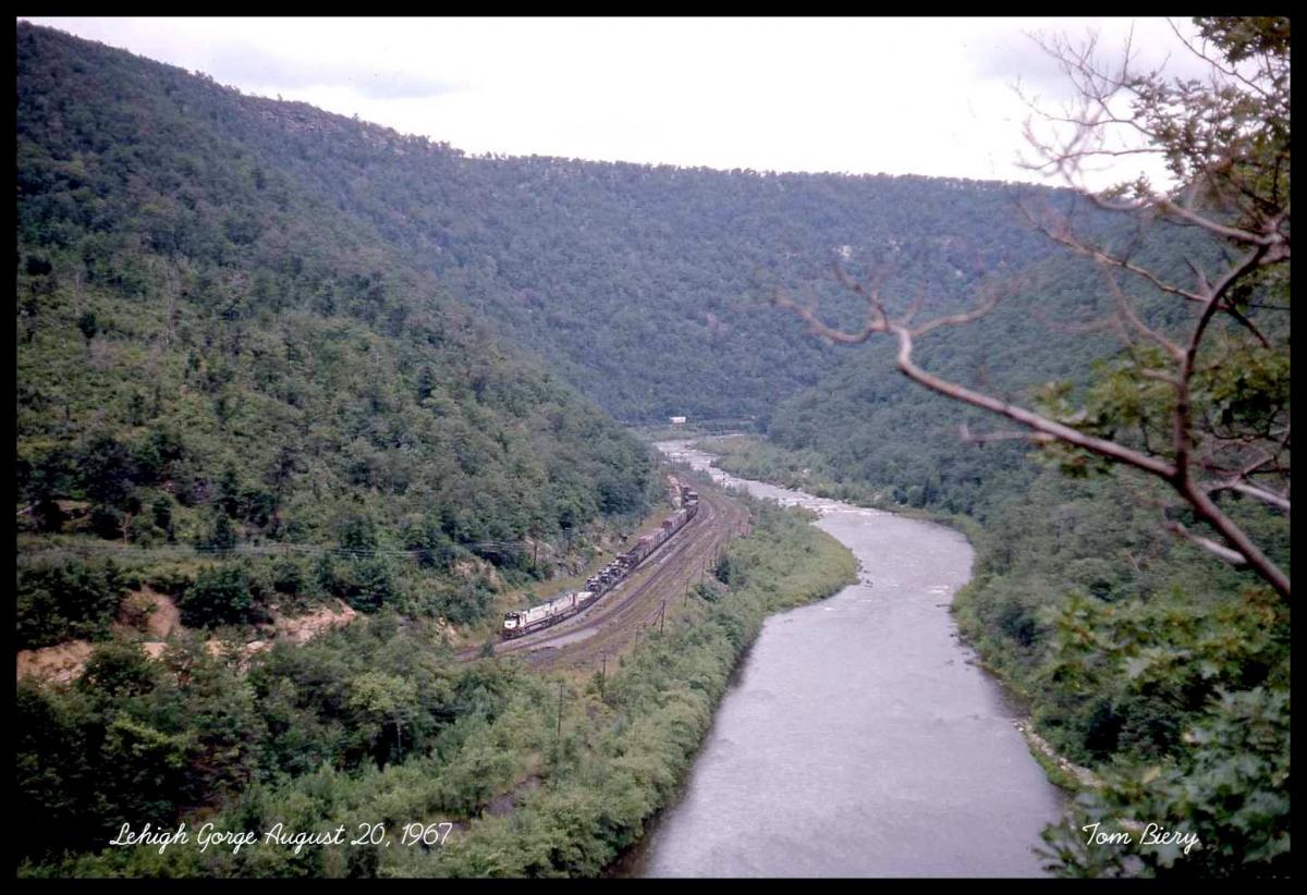 Lehigh Valley ALCO C628 628 at Jim Thorpe, PA - ARHS Digital Archive