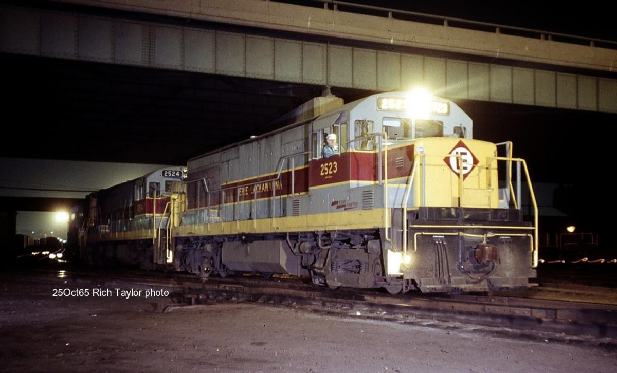 Erie Lackawanna GE U25B 2523 at Secaucus, NJ - ARHS Digital Archive