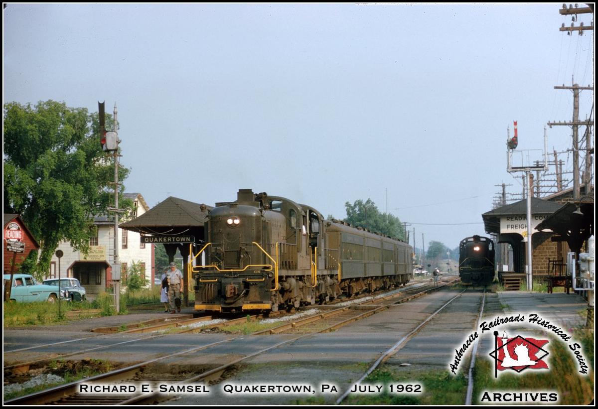 Reading ALCO RS3 464 at Quakertown, PA - ARHS Digital Archive