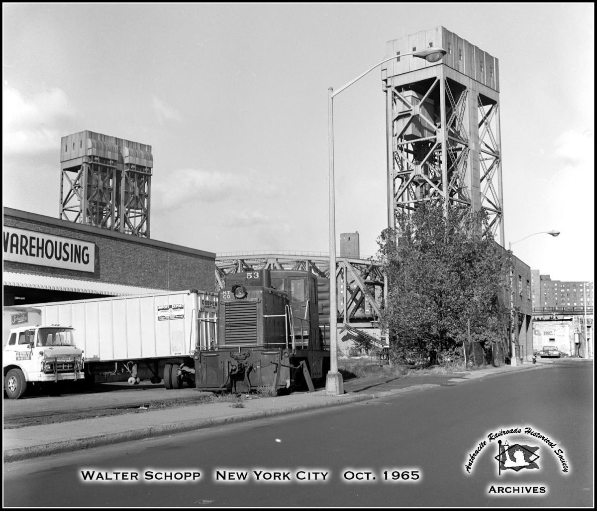 Harlem Transfer GE 44-TON 53 at New York, NY - ARHS Digital Archive