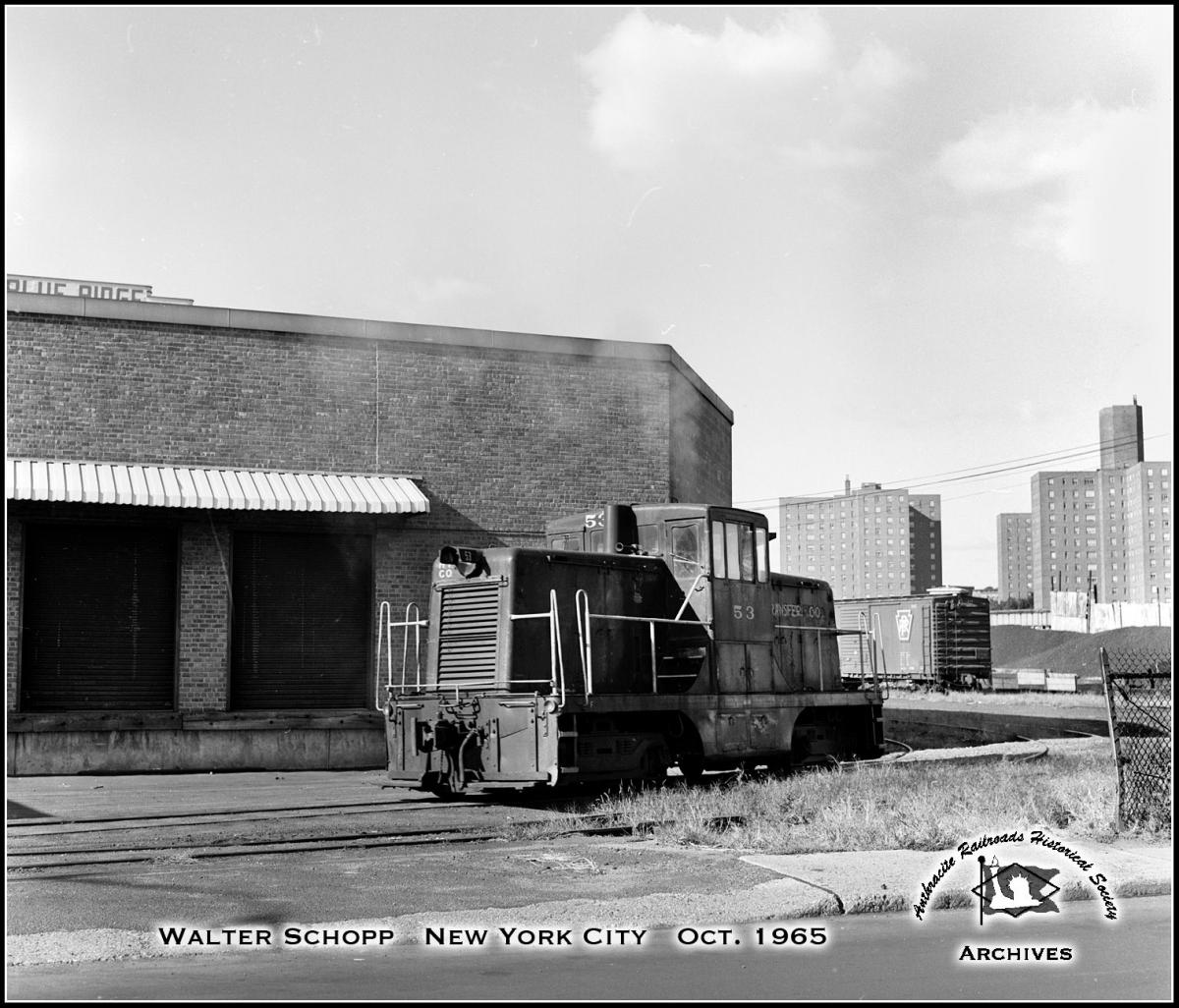 Harlem Transfer GE 44-TON 53 at New York, NY - ARHS Digital Archive