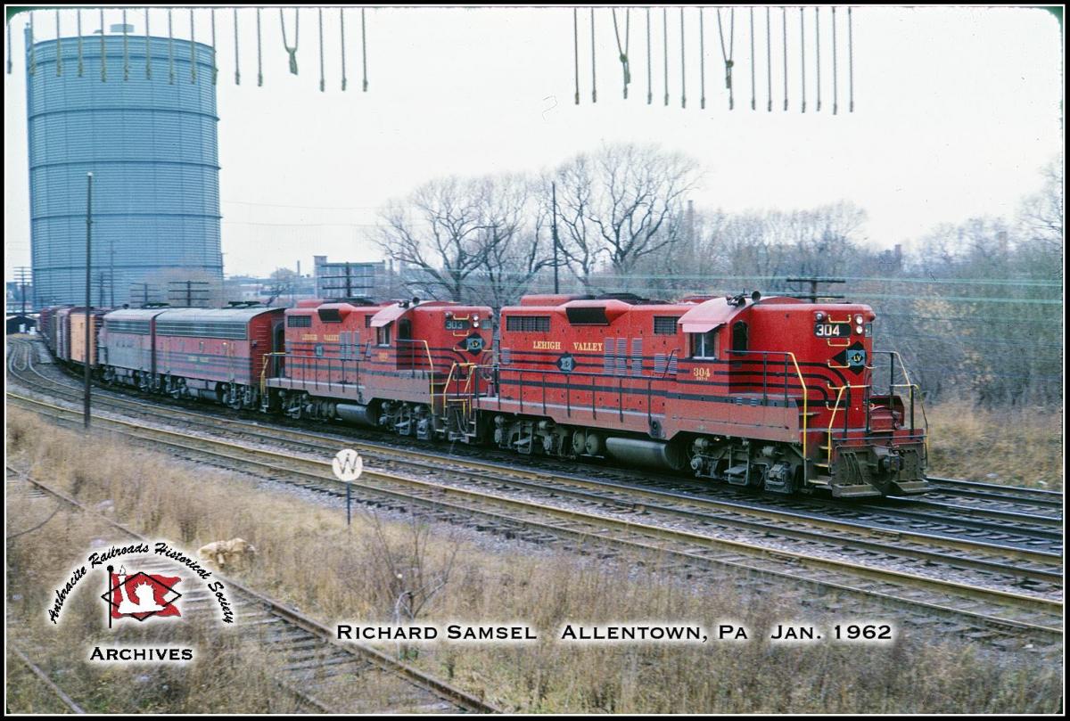 Lehigh Valley EMD GP18 304 at Allentown, PA - ARHS Digital Archive