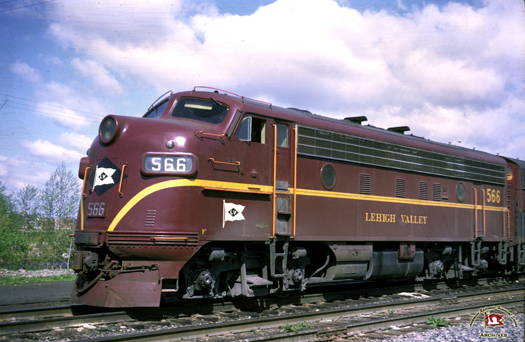 Lehigh Valley EMD F7A 566 at Unknown, US - ARHS Digital Archive