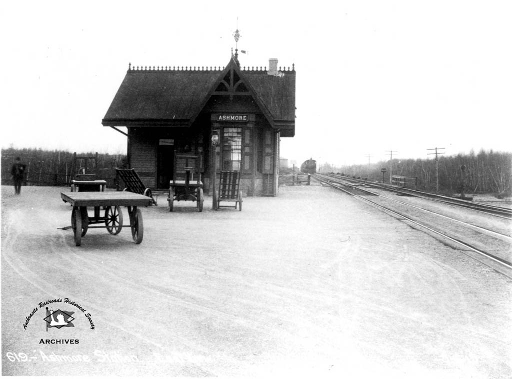 Lehigh Valley Station  at Ashmore, PA - ARHS Digital Archive