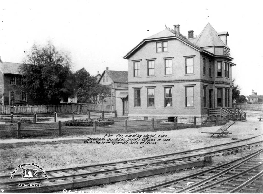 Lehigh Valley Station  at Delano, PA - ARHS Digital Archive